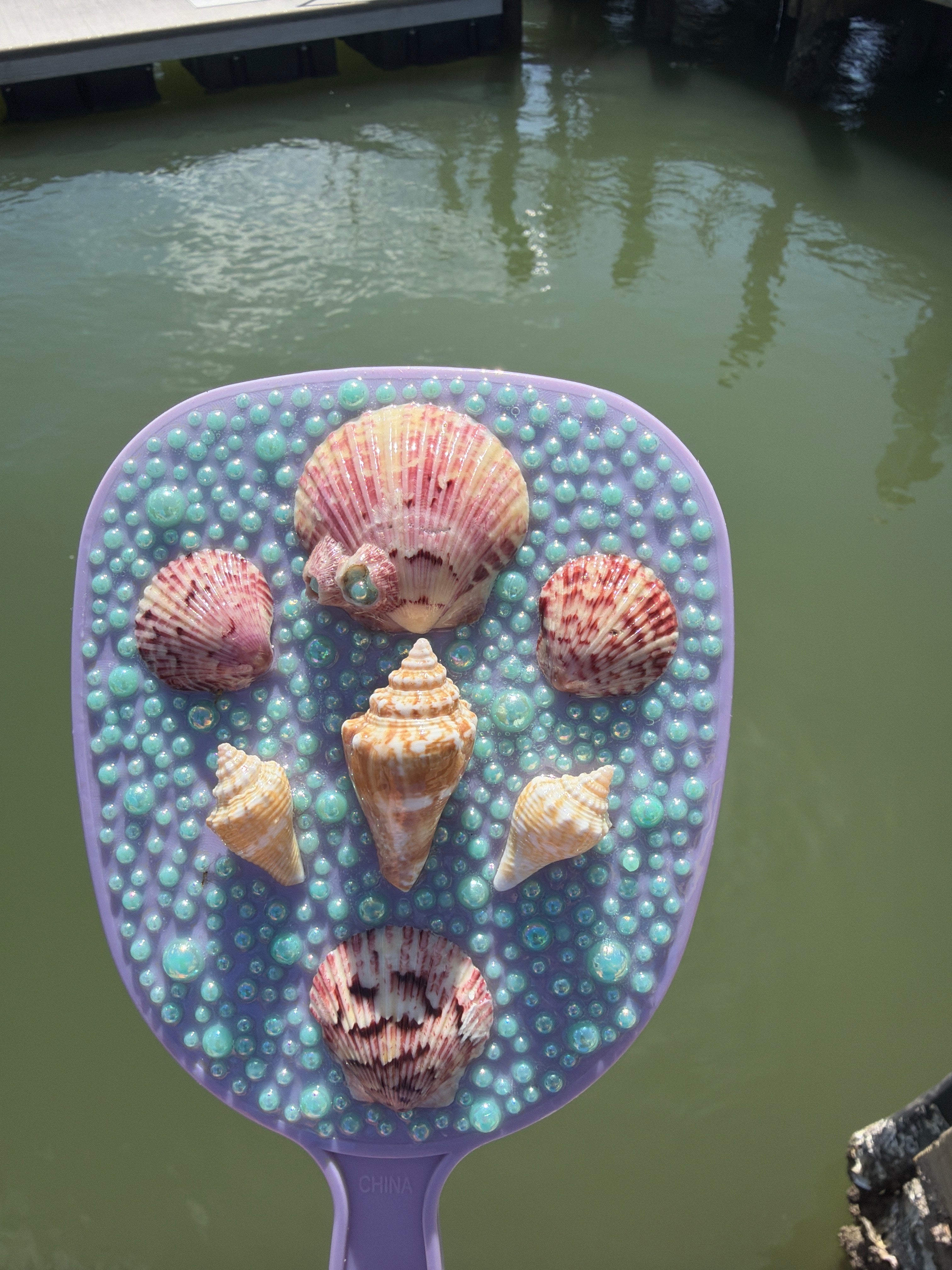 Handheld Shell Mirror